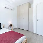 Sunny & Stylish Centre Living Appartamento Nicosia