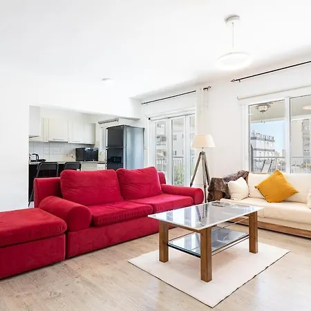 Sunny & Stylish Centre Living Appartamento Nicosia
